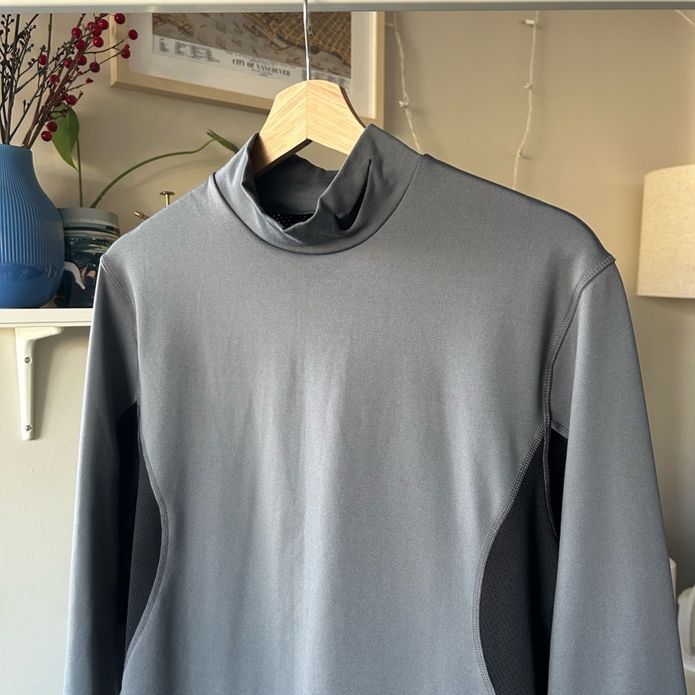 Nike Pro Combat Men's Gray Performance Turtleneck